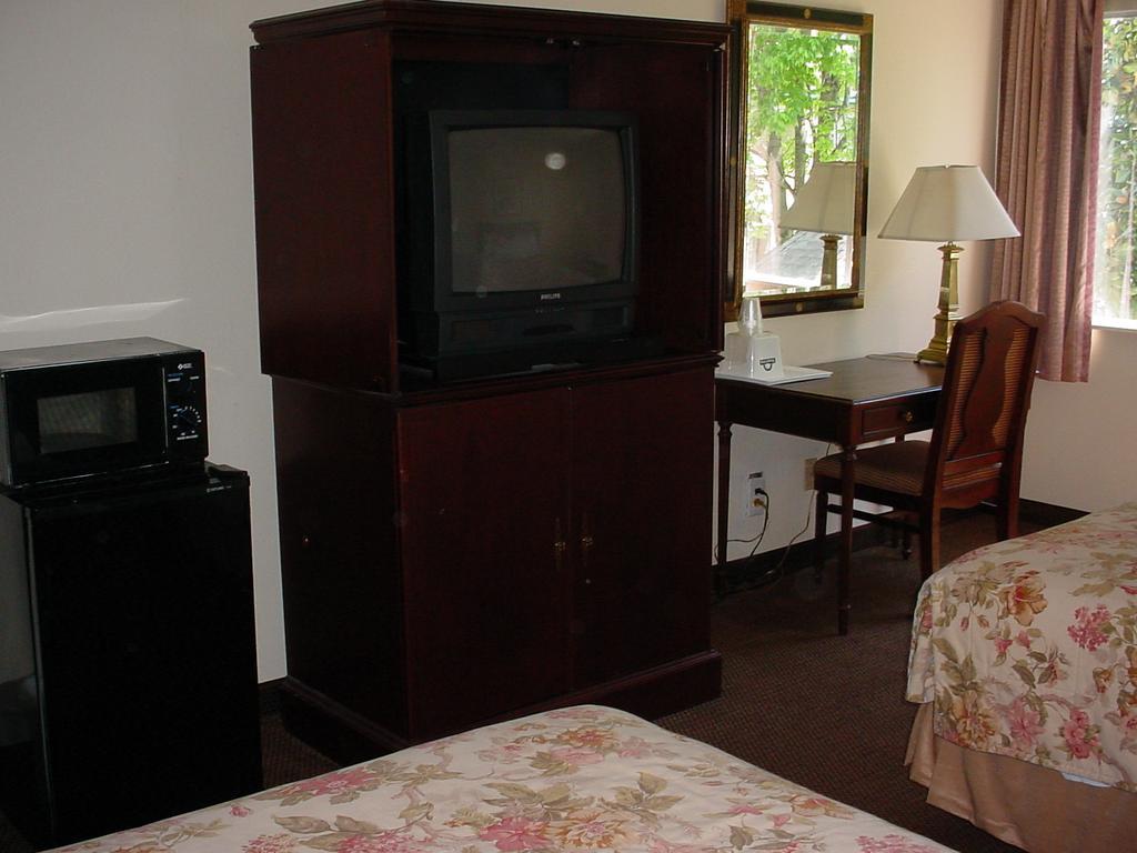 Rodeway Inn Montgomery Habitación foto